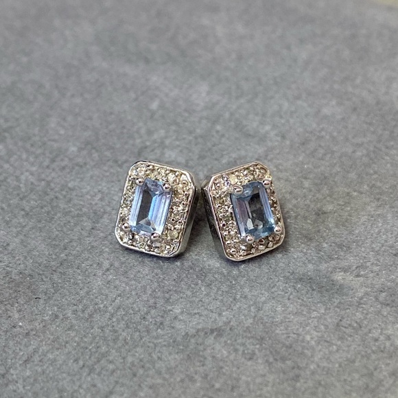 Blue and white crystal earrings - Picture 1 of 3